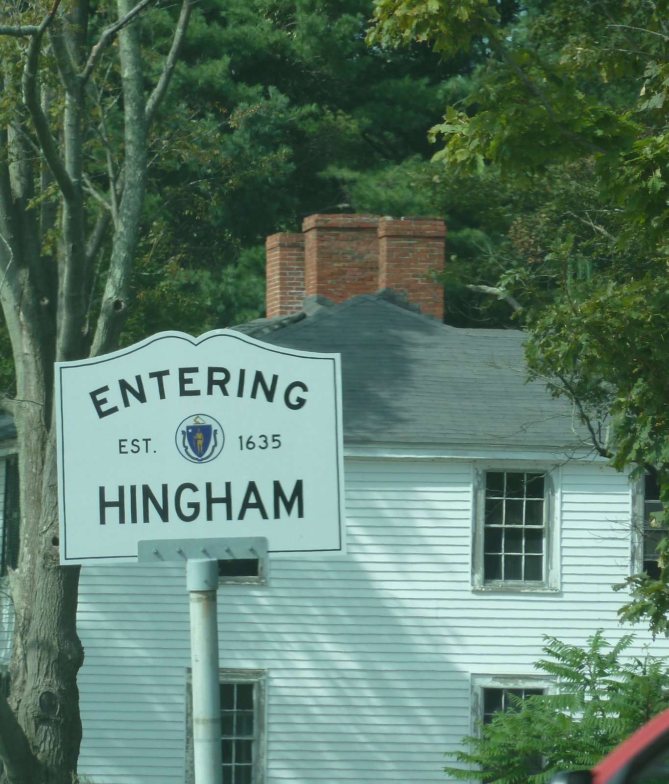Munday's the Arizona Roadrunners: Hingham, MA