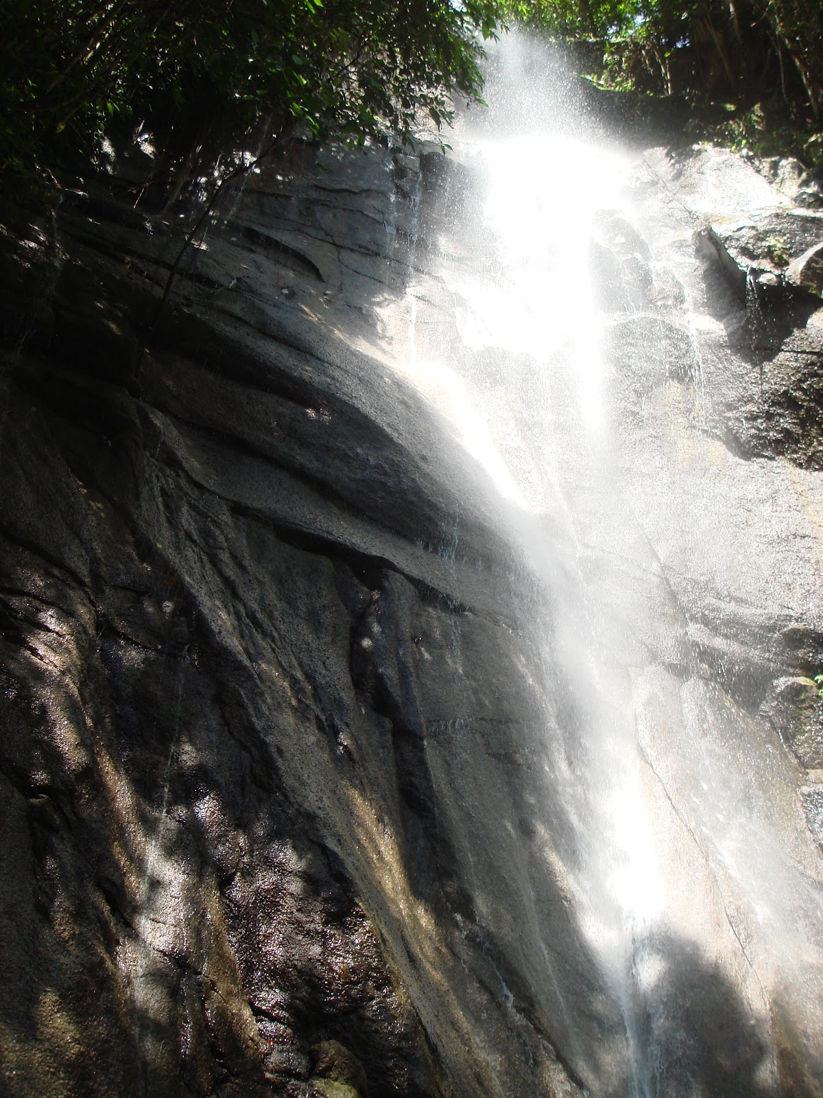 PARIWISATA TOLITOLI: Air Terjun Kalosi