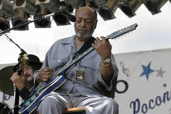Roosevelt Sykes - Feel Like Blowing My Horn Roosevelt Sykes - Feel Like Blowing My Horn
