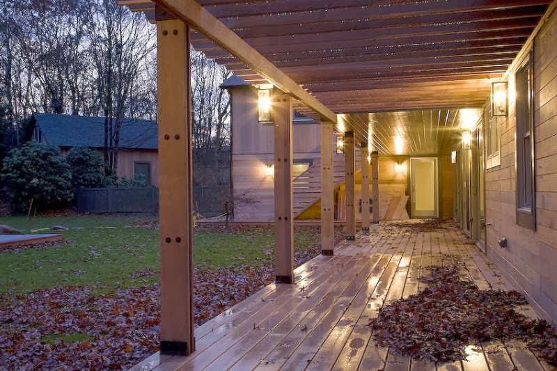 Wooden Sustainable House Exterior Design by Jendretzki
