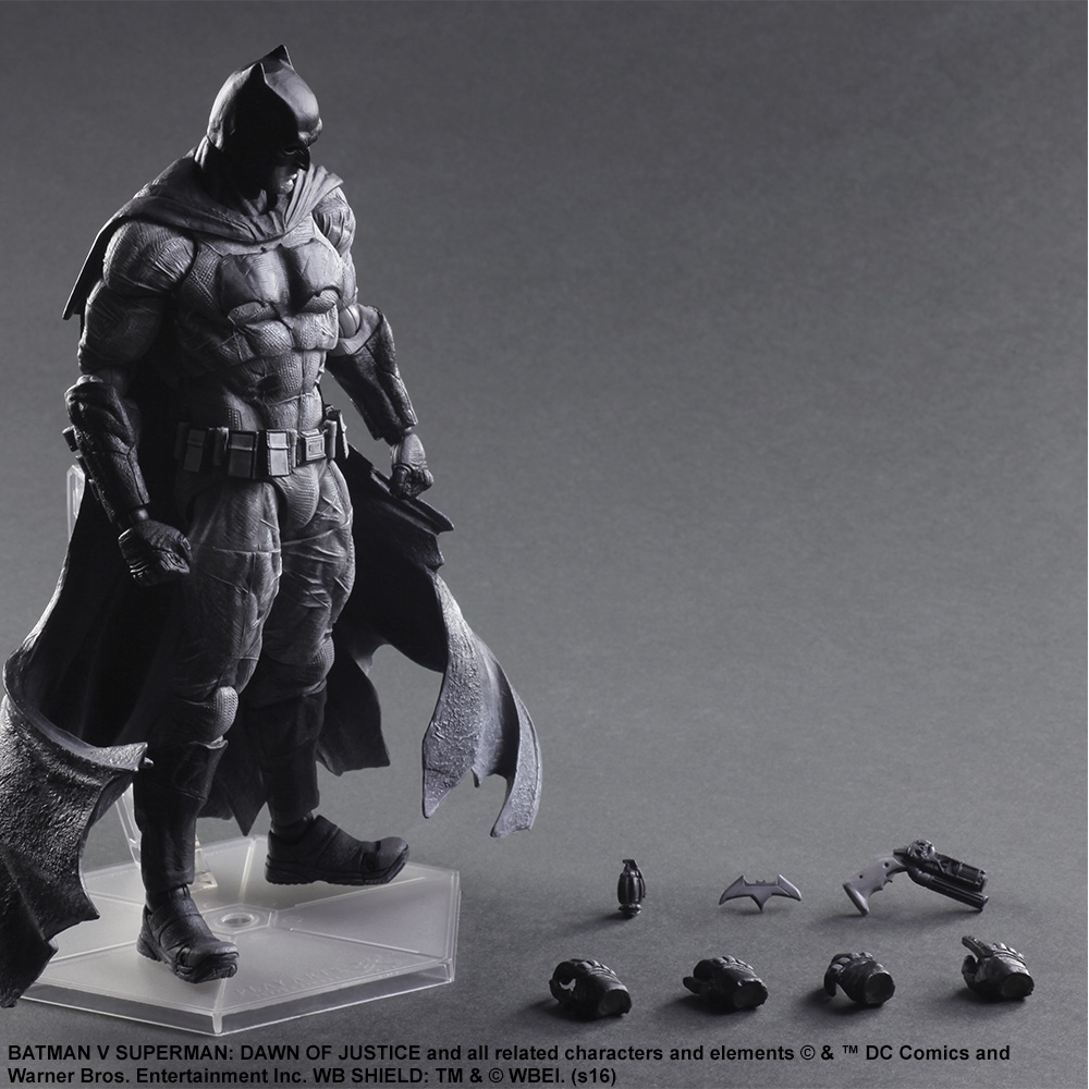 Toys n' News Play Arts Kai Batman "B&W", Batman v. Superman