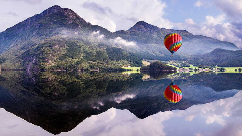Fly in a Hot Air Balloon HD