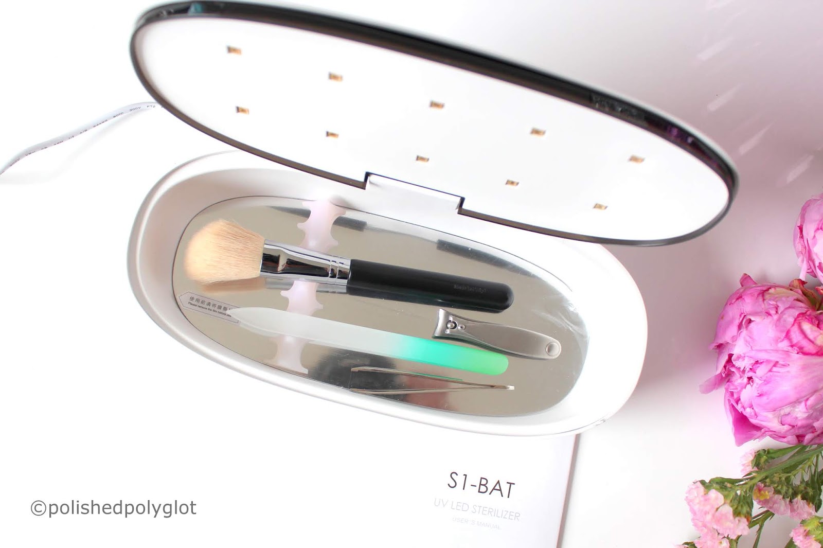 Sterilizing your beauty and grooming tools at home with SUNUV