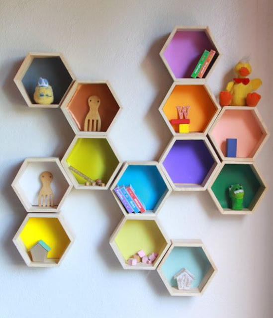アイスキャンディーの棒で作るハニカムウォールラック, Handmade honeycomb wall rack by popsticks, 棒冰的棒变为六角形挂墙木架