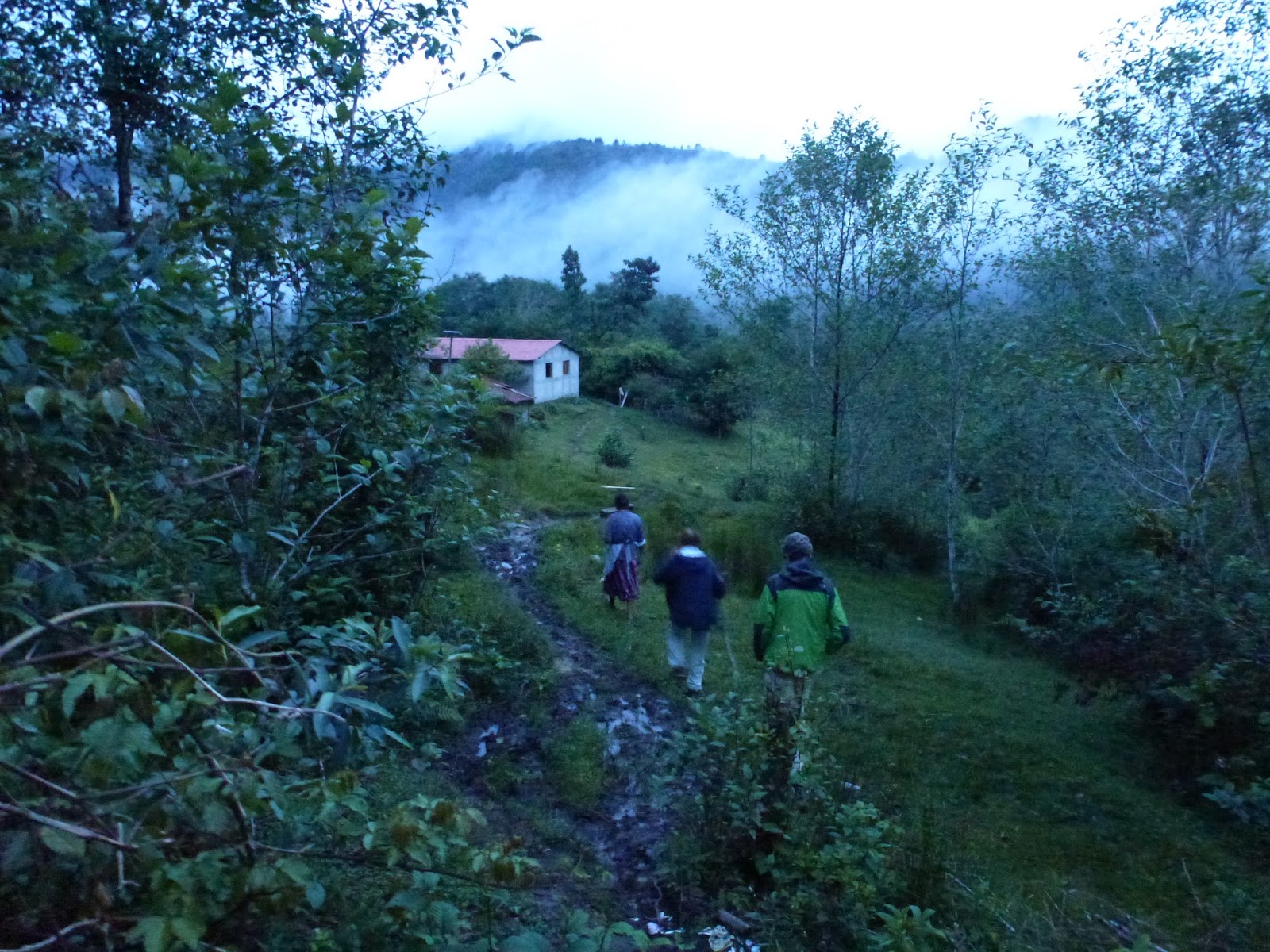 viajeros en centroamérica 2014: Etapa 6: Comunidad Laj Chimel