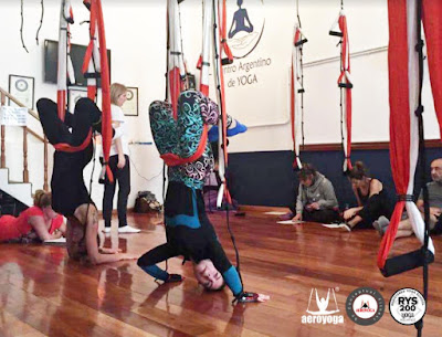 yoga, argentina, profesorado, aeroyoga, air yoga, yoga aereo, aerial yoga, aerial pilates, meditacion, cursos, clases, escuelas, maestria, cursos, teacher training, buenos aires, coaching