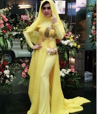 Contoh Model Baju Muslim Syahrini 2016 Contoh Model Baju Muslim Syahrini 2016