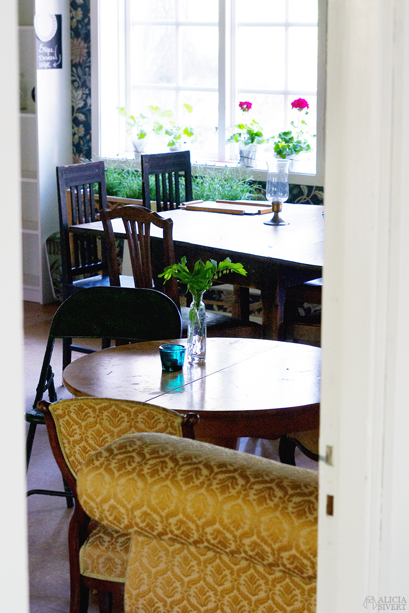 Våffelmakeriet och Second Hand i Gustavsberg, foto av Alicia Sivertsson. värmdötips värmdö tips äta restaurang våfflor frukost lunch fika uppleva utforska besöka utflykt utflykter mat våffelmakeriet second hand loppis vegetariskt vegetarisk