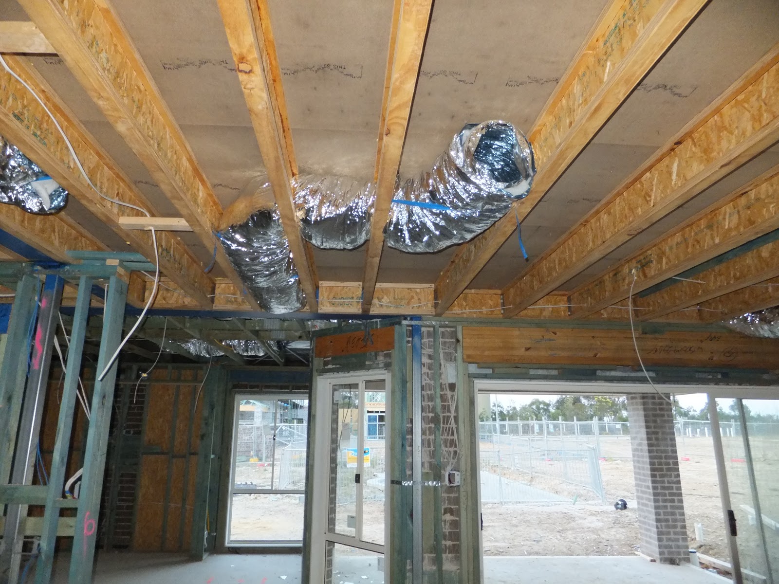 Our Home the Majestic 40 Aircon ducting & electrical wiring