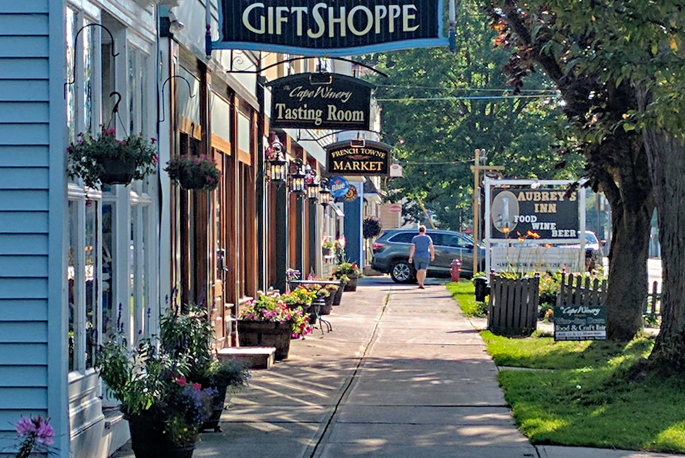 Life in the Slow Lane (The Pearl) Aug. 22 Cape Vincent, NY