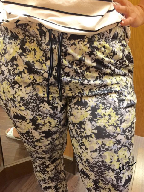 http://www.anrdoezrs.net/links/7680158/type/dlg/http://shop.lululemon.com/products/clothes-accessories/crops-yoga/Jet-Crop-Slim-Luxtreme?cc=18686&skuId=3620981&catId=crops-yoga