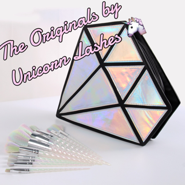 Pincéis inspirados no chifre de unicórnios e necessaire de diamante