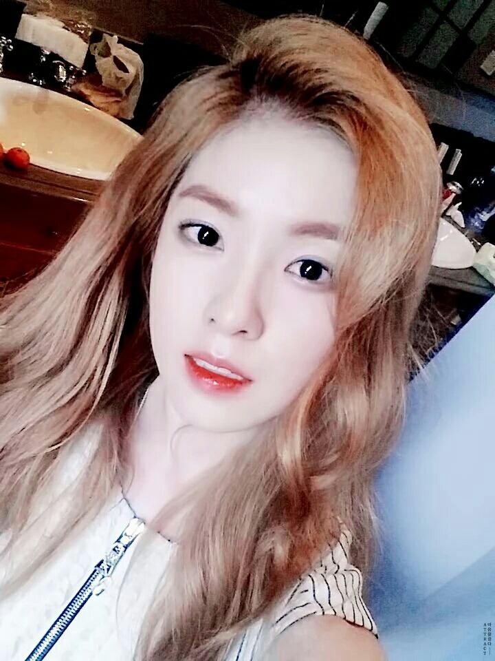 의외로 셀카 잘찍는 아이린 | 인스티즈