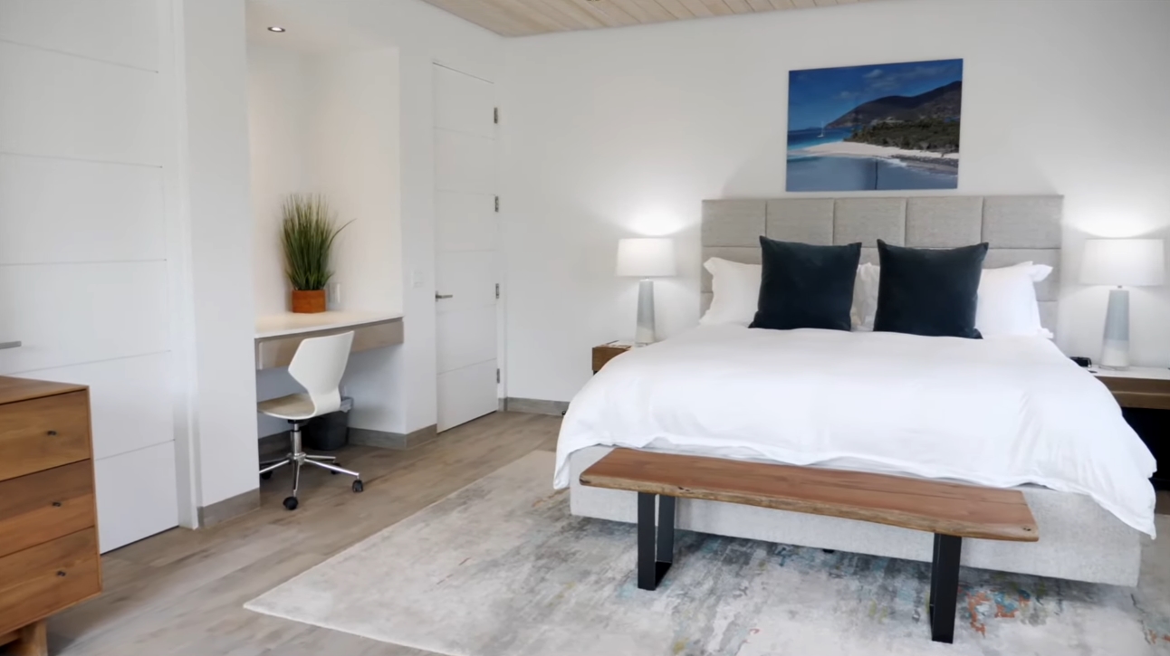 27 Photos vs. 86AA Cruz Bay Town,St John, Virgin Islands Luxury Villa Interior Design Tour