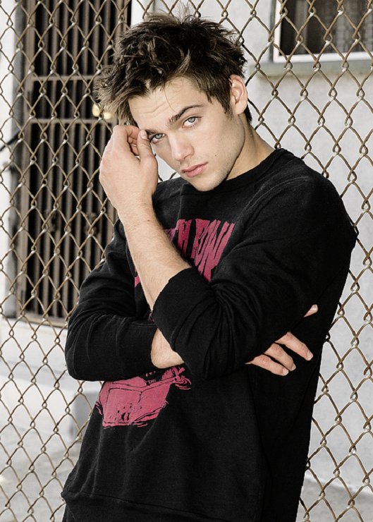 VJBrendan.com: Happy 18th Birthday to Dylan Sprayberry