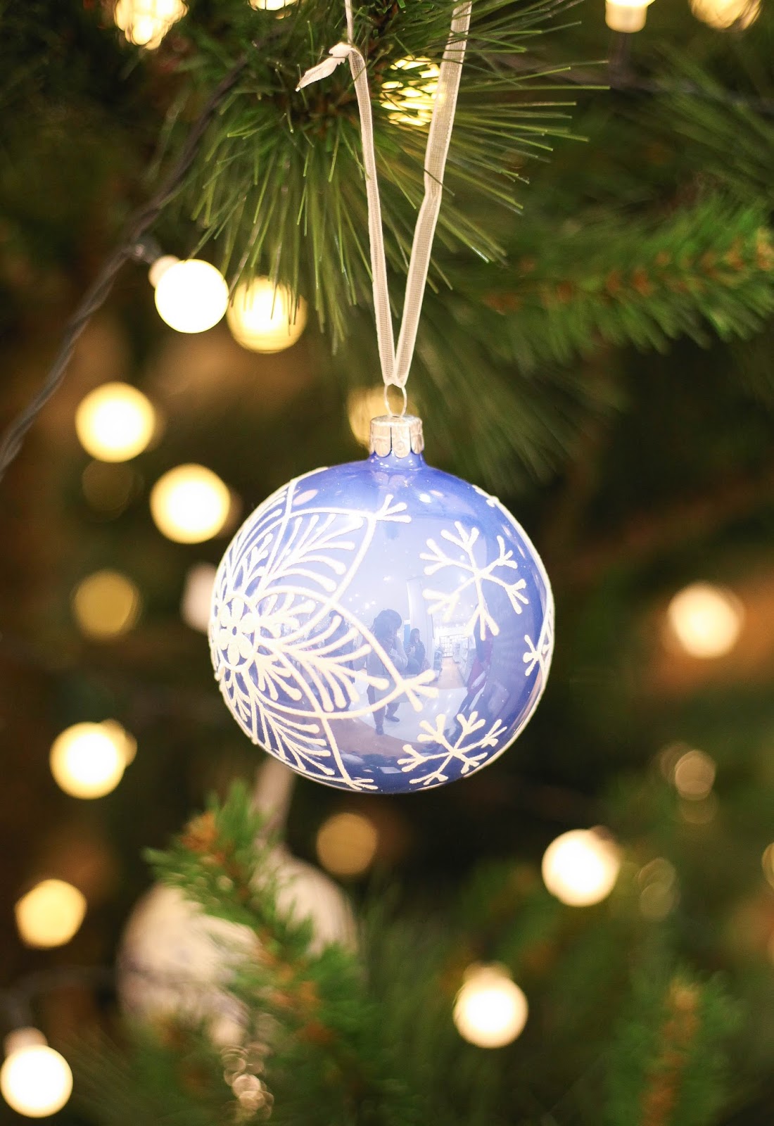 can you believe its the first of december already its officially time to take in all that is festive and christmassy and start decorating the house if - When Should I Start Decorating For Christmas can you believe its the first of december already its officially time to take in all that is festive and christmassy and start decorating the house if - When Should I Start Decorating For Christmas