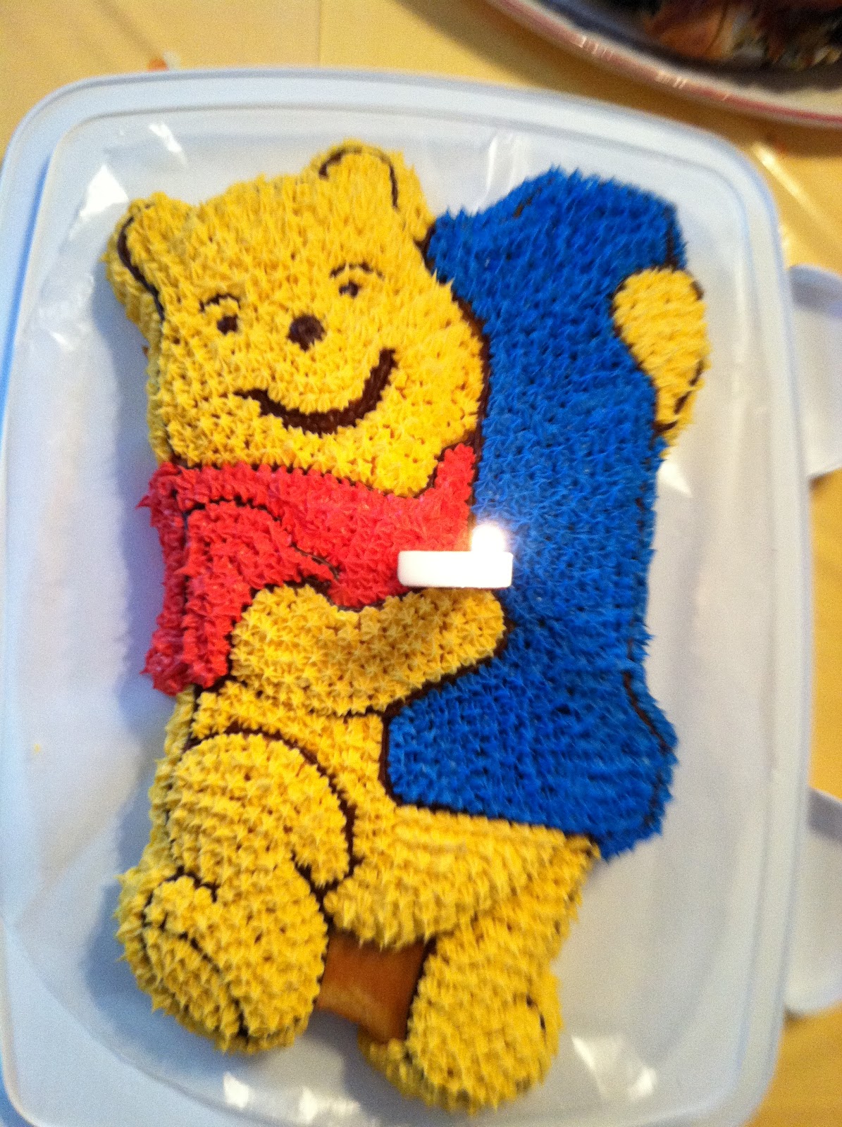 Amanda Bakes and More!: Pooh Bear Cake