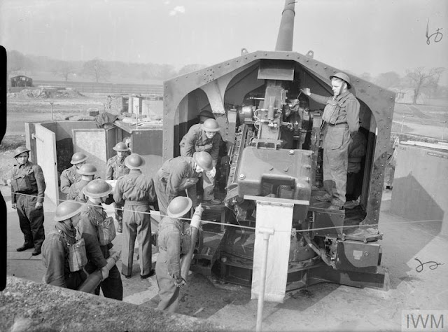 20 March 1941 worldwartwo.filminspector.com Leeds antiaircraft gun