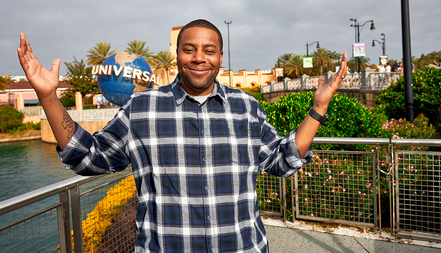NickALive! Kenan Thompson Returns to Universal Studios, Where He