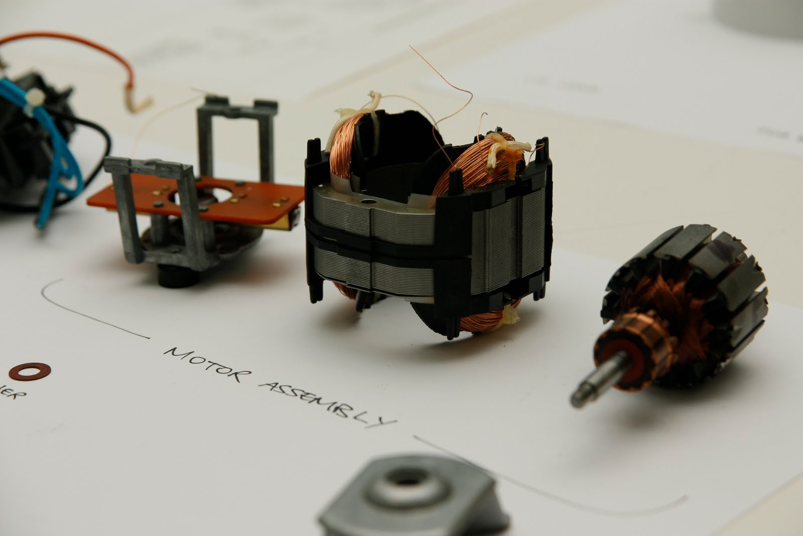 Julian's INDUSTRIAL DESIGN SCRAPBOOK Blender Disassembly