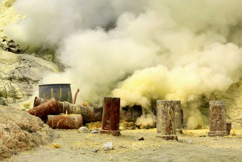 Ijen The Volcanic Sulfur Mine of Indonesia's East Java Kuriositas