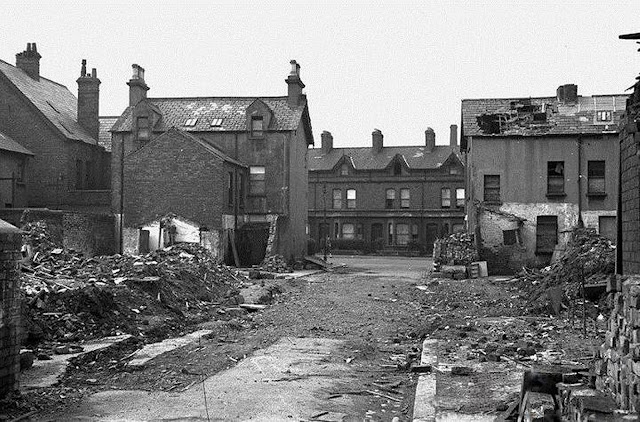 Belfast Blitz street, 13 July 1941 worldwartwo.filminspector.com