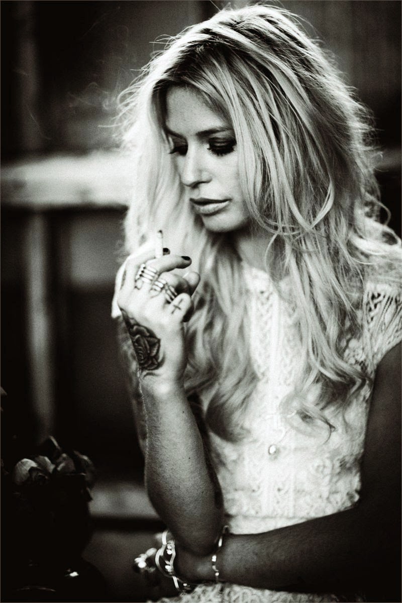 Gemini İkizler Gin Wigmore