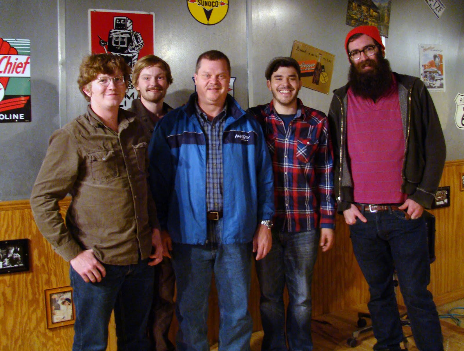 the NAVASOTA CURRENT The Navasota String Band brings bluegrass to the