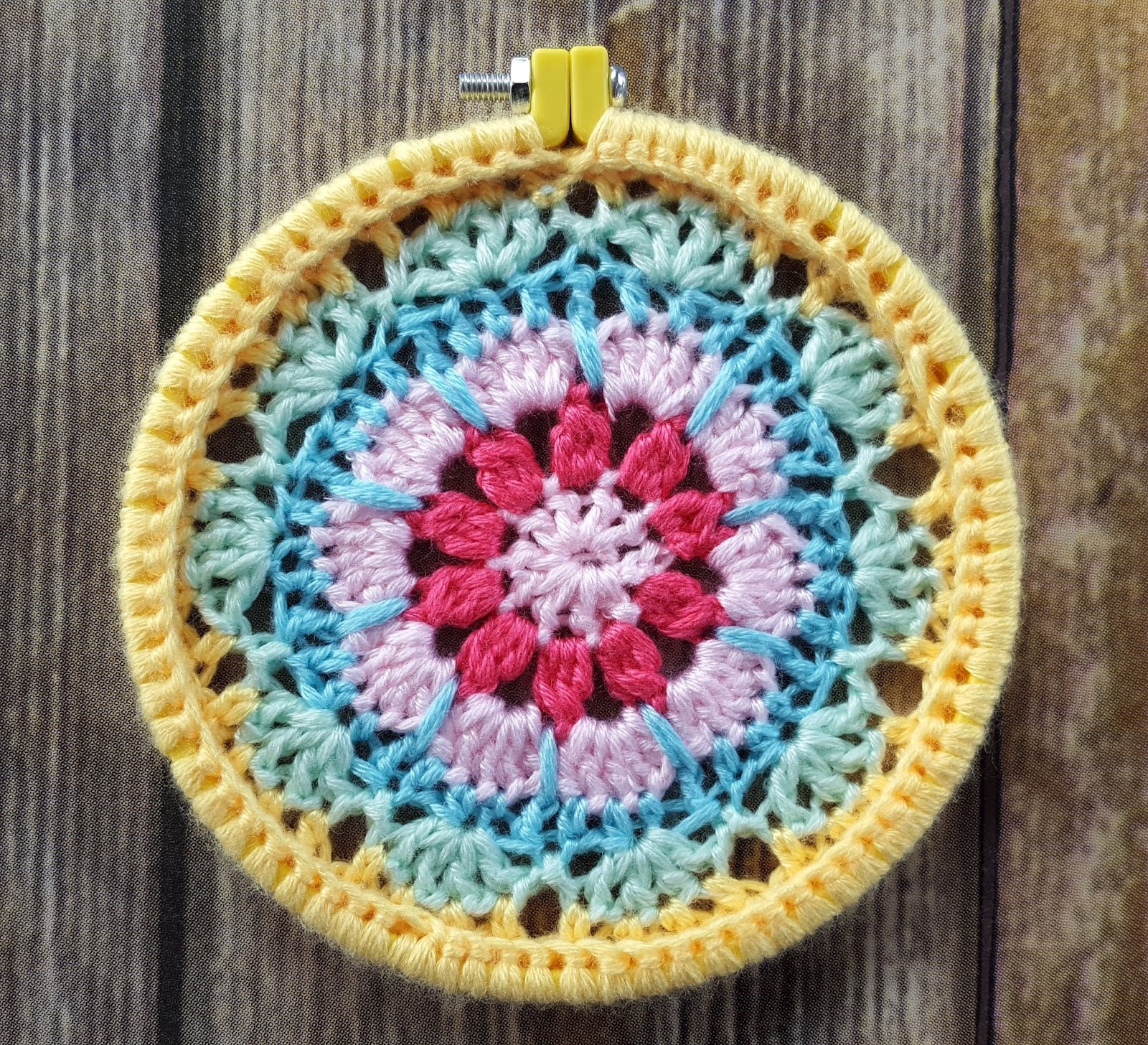 Sweet Bee Buzzings Mandala Hoop