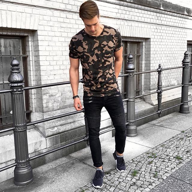Top 6 Men's Outfits that you can totally Follow this summer