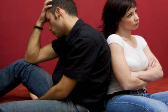Pareja que no sabe cuando terminar una relación 