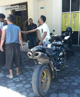 motor diamankan di kantor polisi mergangsang Yogjakarta motor diamankan di kantor polisi mergangsang Yogjakarta