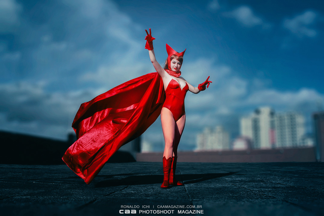 Photo shoot with the cosplayer Rafaela Gonzalez and your Wanda Maximoff (SCARLET WITCH) cosplay costume from Marvel Comics. Photography by CAA Ronaldo Ichi.