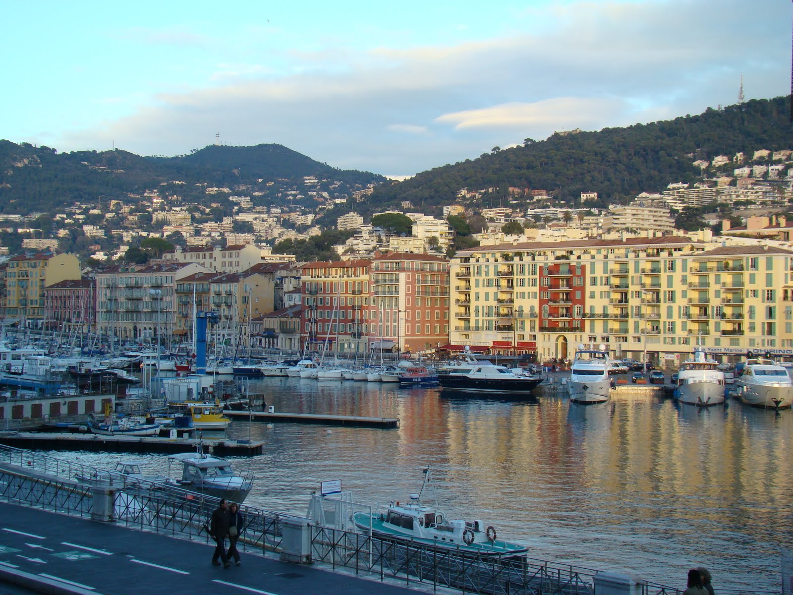 Focused A walk from Nice to Villefranchesurmer