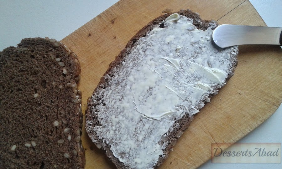 Tostada de pan negro