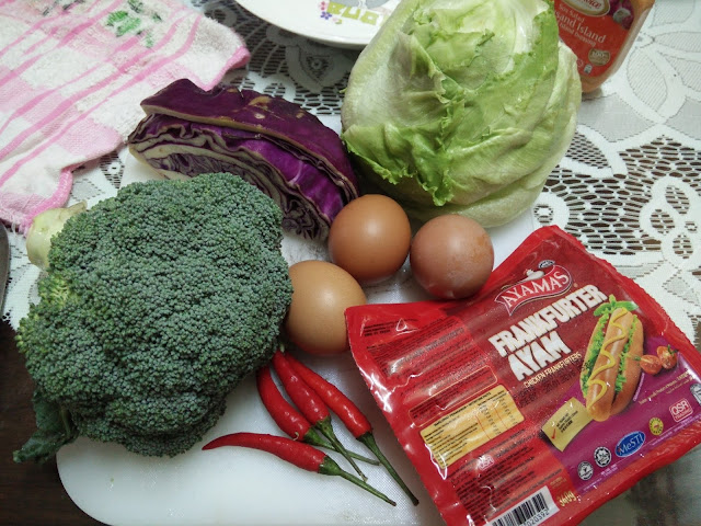 SALAD SAYUR CAMPUR DENGAN SOS THOUSAND ISLAND SALAD SAYUR CAMPUR DENGAN SOS THOUSAND ISLAND