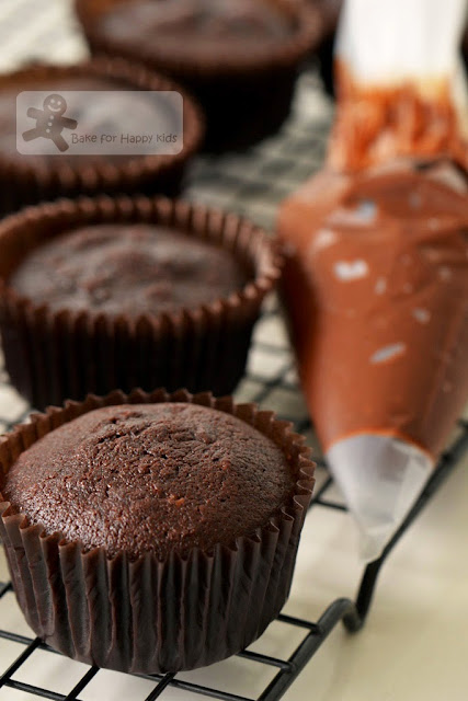 Bake Along Devil Cake Bake Along Devil Cake