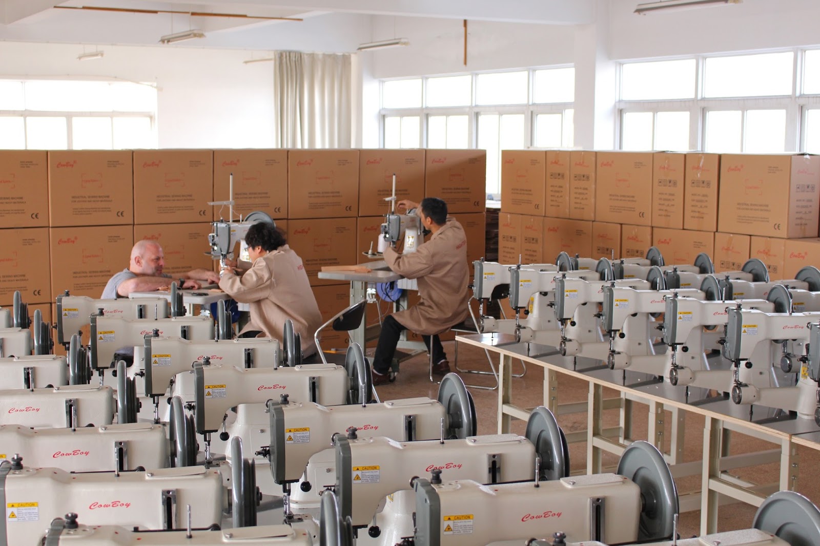 Heavy duty industrial sewing machines: Cowboy CB3200 Leather Sewing