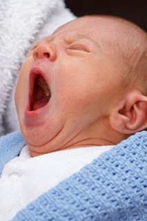 Cara Mengatasi Cegukan Pada Bayi Cara Mengatasi Cegukan Pada Bayi