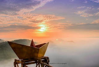menikmati pagi hari di watu mabur sunset di bukit panguk