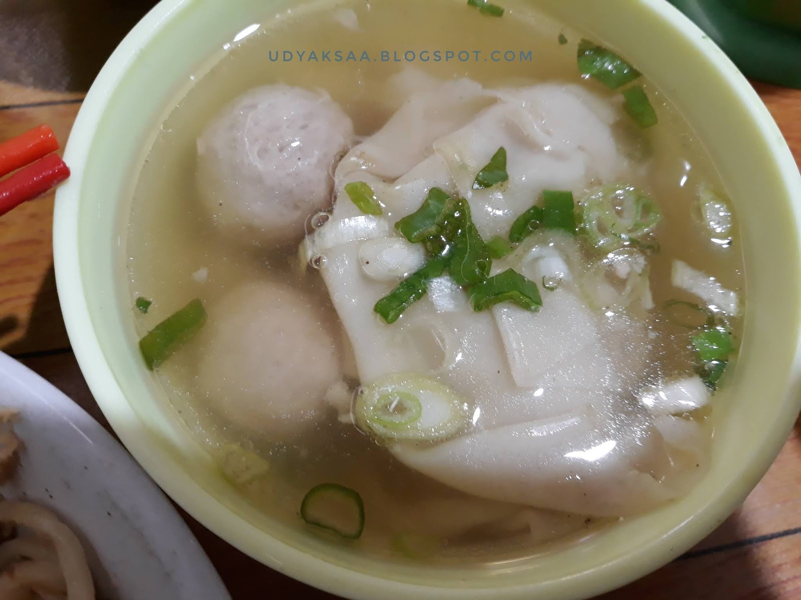 Mie Ayam Jakarta Bang Mail Tembalang, Paling Nagih!