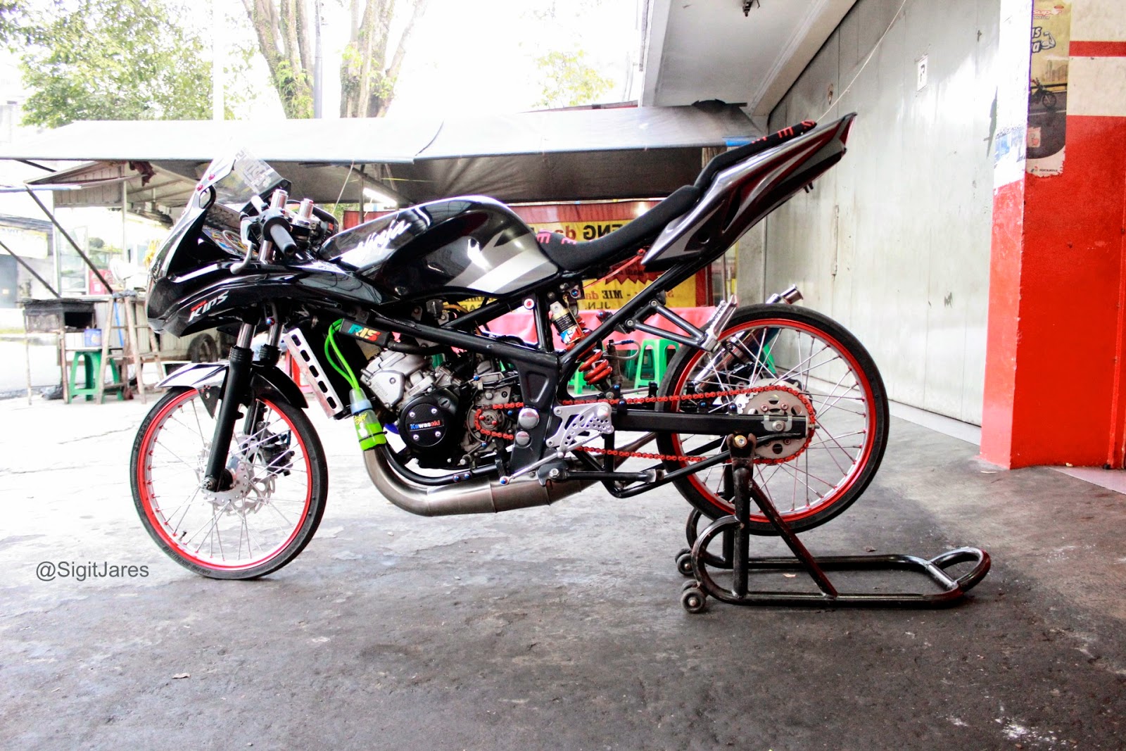 Modifikasi Kawasaki Ninja Thailook | Cerita Tentang Kehidupan