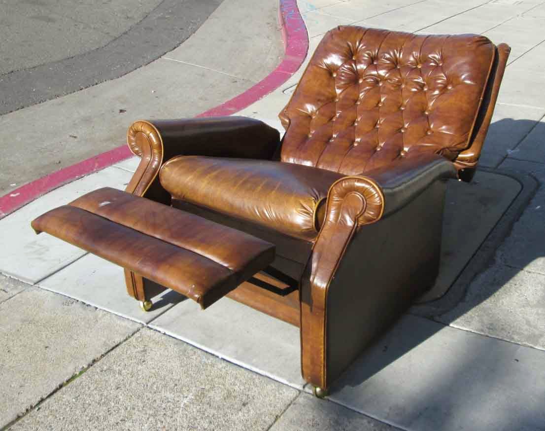 UHURU FURNITURE & COLLECTIBLES SOLD CrueltyFree Recliner 70