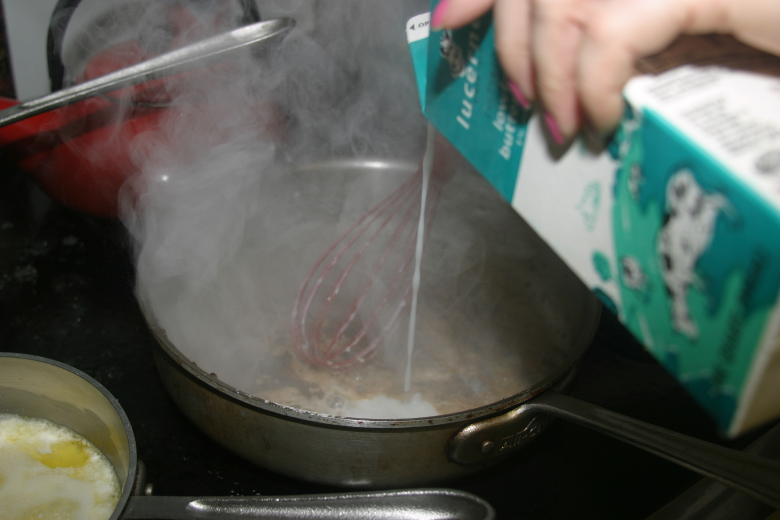 An Eat'n Man Buttermilk Gravy