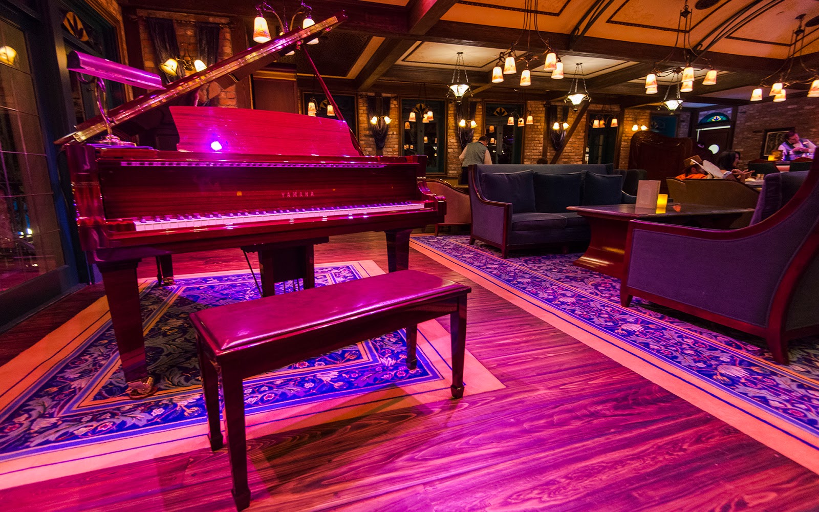 Inside the Salon Nouveau