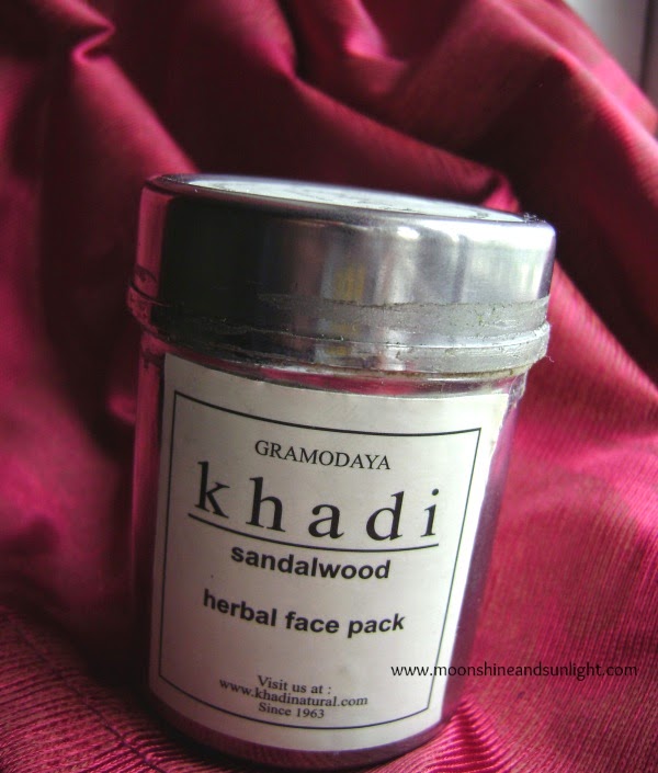 Gramodaya Khadi sandalwood herbal face pack review and price in India 