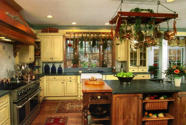 kitchen-remodel-ideas-in-country-kitchen-decor-with-maple-kitchen-cabinets