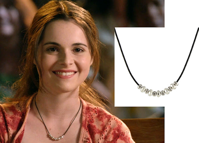 Vanessa Marano as Bay Kennish wears a Peggy Li Creations necklace