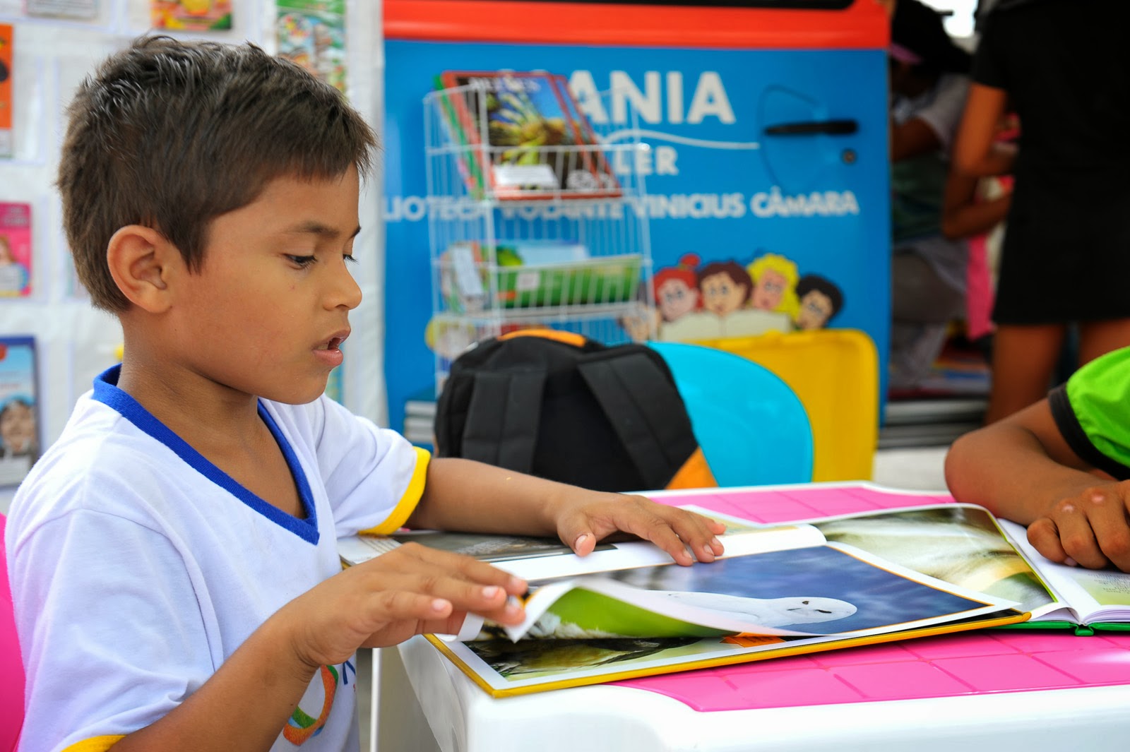 ALFREDO FERNANDES MANIA DE LER PROJETO DO GOVERNO DO AMAZONAS ATRAVÉS