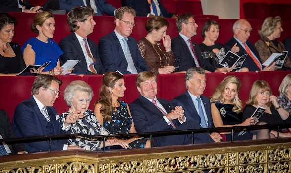 King Willem-Alexander, Queen Maxima, Princess Beatrix and Prince Constantijn attend a Theatre show at Dilligentia with president Mauricio Macri and Juliana Awada.